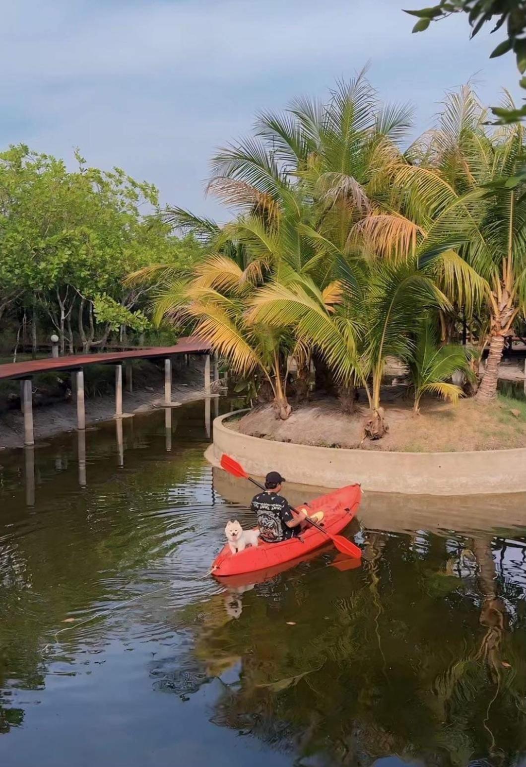The Beatles Lagoon Chalong Esterno foto